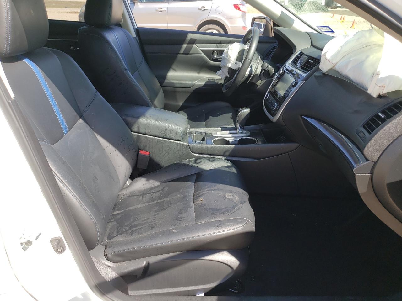 Photo 5 from auction – 2018 NISSAN ALTIMA 2.5 with VIN 1N4AL3AP3JC299952