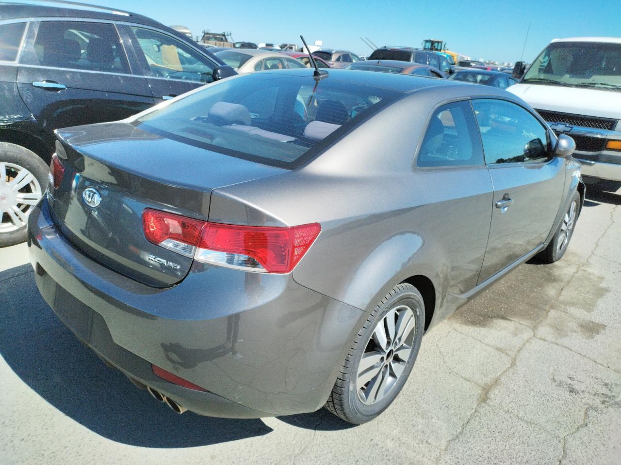Photo 4 from auction – 2013 KIA FORTE EX with VIN KNAFU6A25D5709336