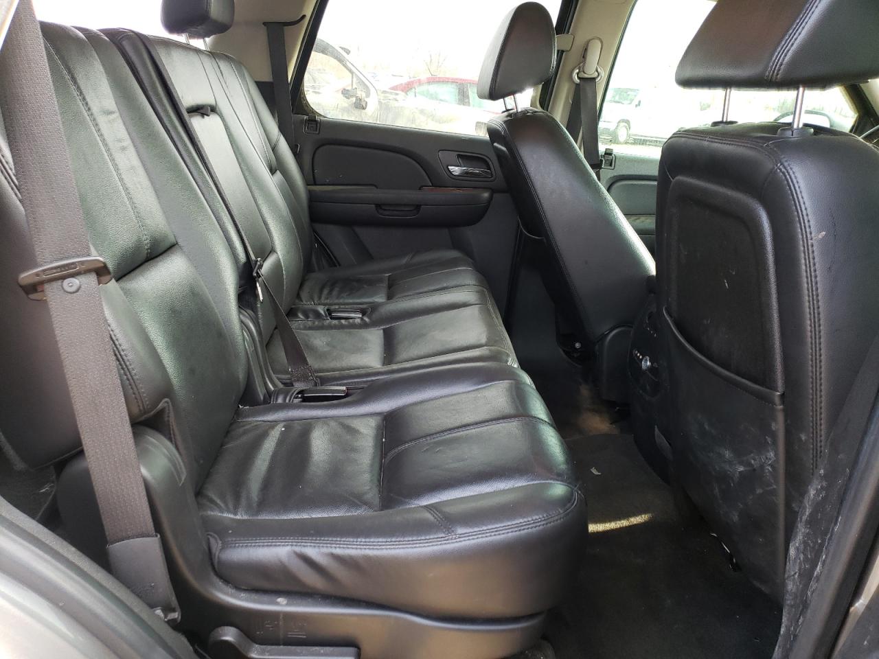 Photo 6 from auction – 2007 GMC YUKON with VIN 1GKFK13087J349602