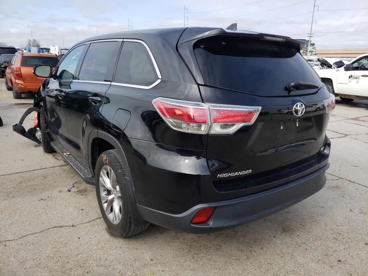 Foto 3 de la subasta – 2015 TOYOTA HIGHLANDER con VIN 5TDZKRFH8FS092127