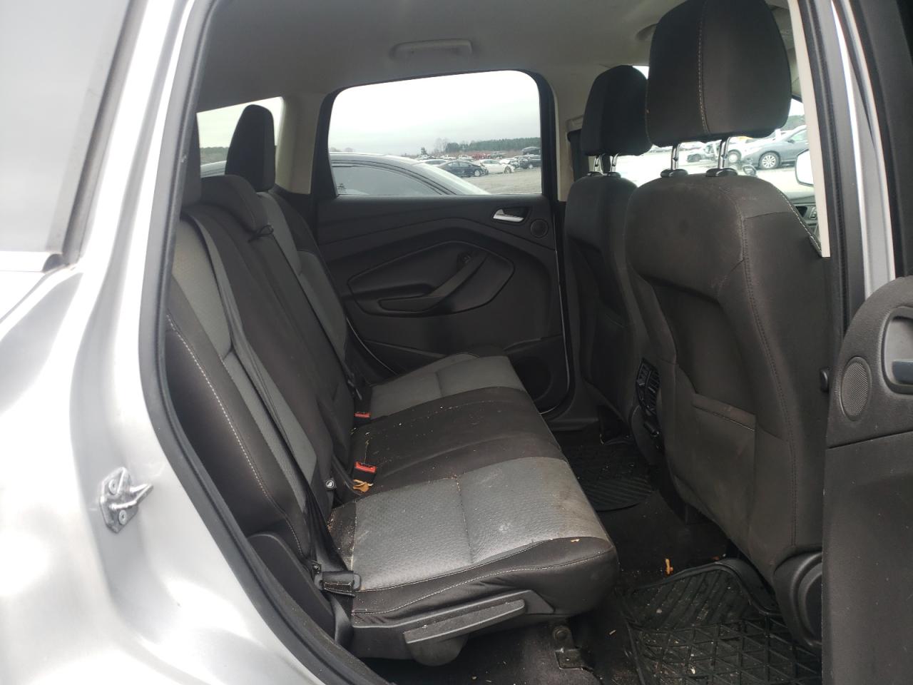 Photo 6 from auction – 2017 FORD ESCAPE SE with VIN 1FMCU0GD9HUD84547