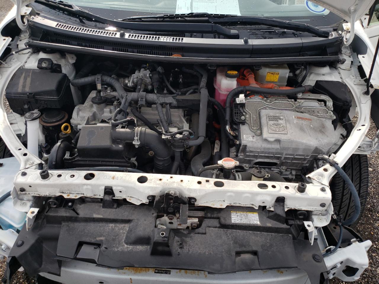 Photo 7 from auction – 2015 TOYOTA PRIUS C with VIN JTDKDTB33F1111487