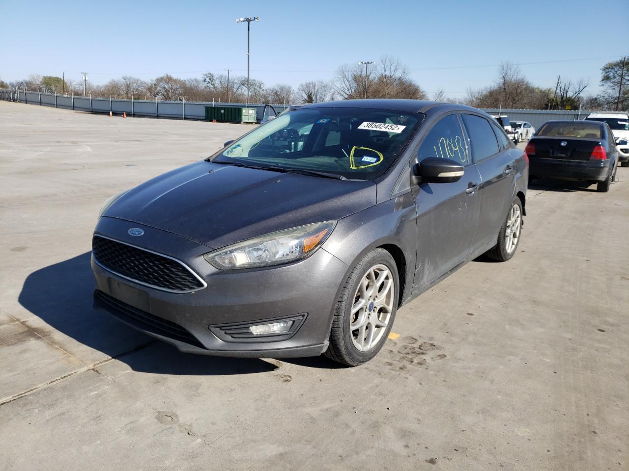 Photo 2 from auction – 2015 FORD FOCUS SE with VIN 1FADP3F27FL356952
