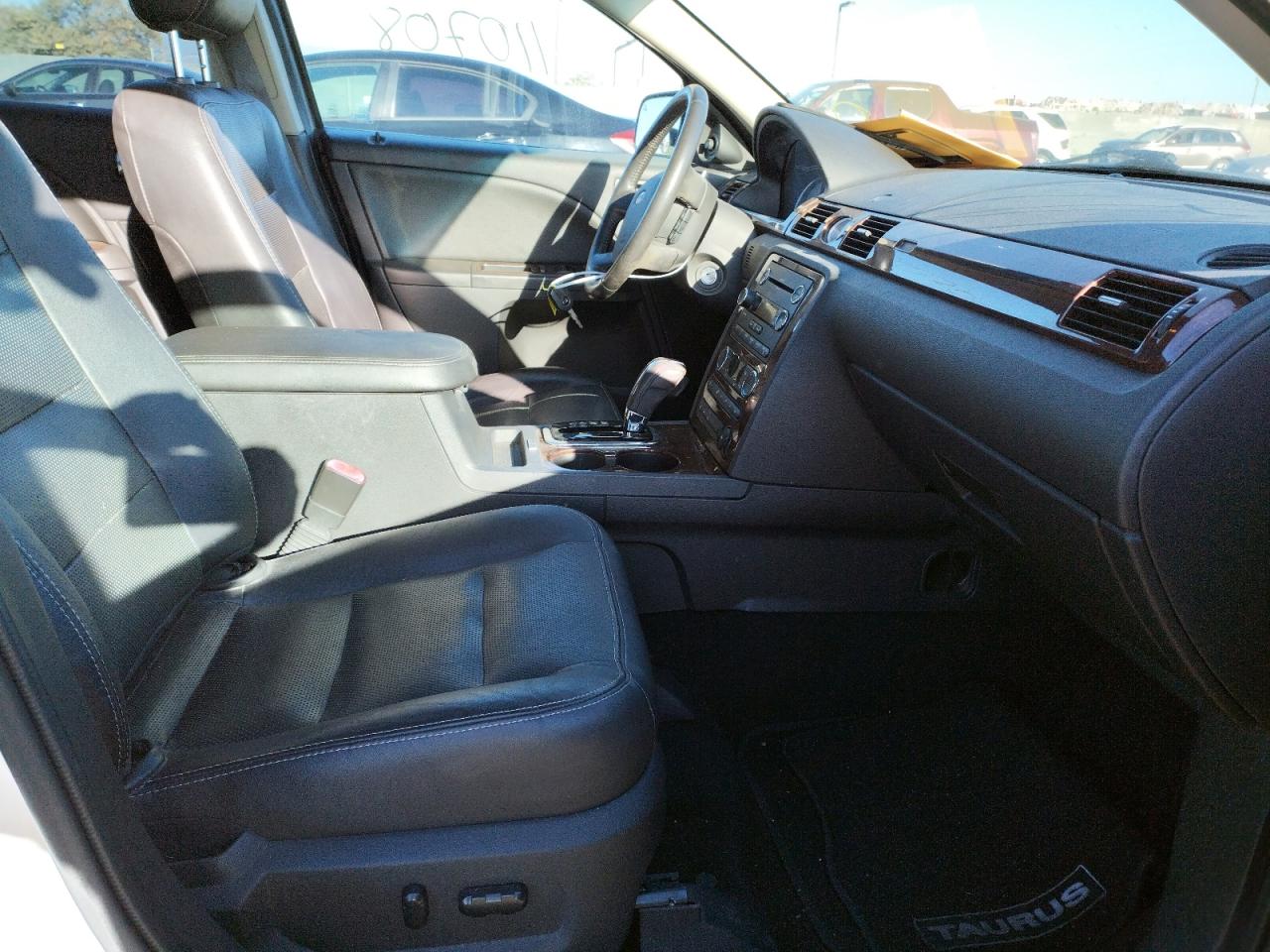 Фото 5 с аукциона – 2008 FORD TAURUS с VIN 1FAHP25W98G163777