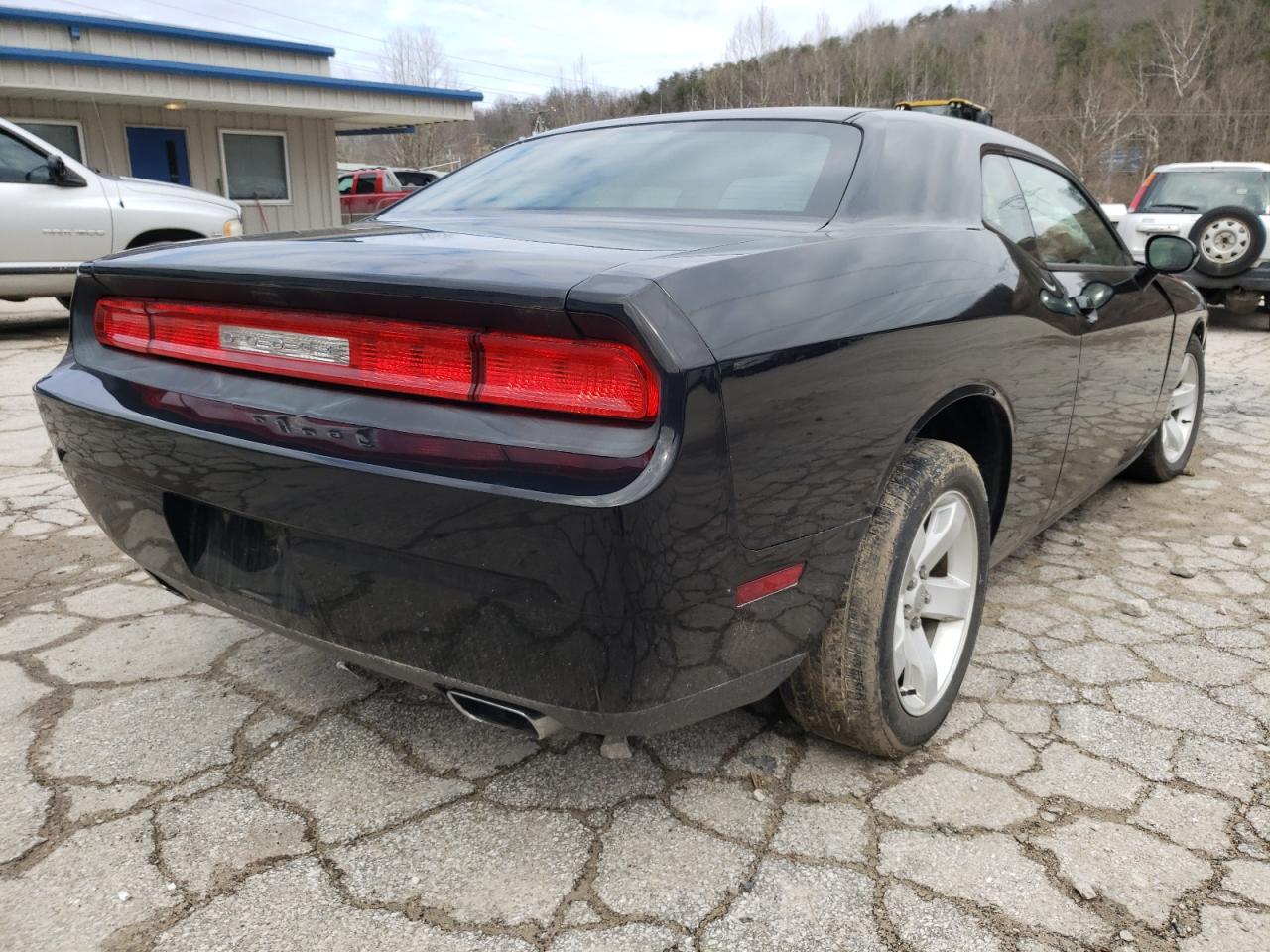 Photo 4 from auction – 2014 DODGE CHALLENGER with VIN 2C3CDYAGXEH127051