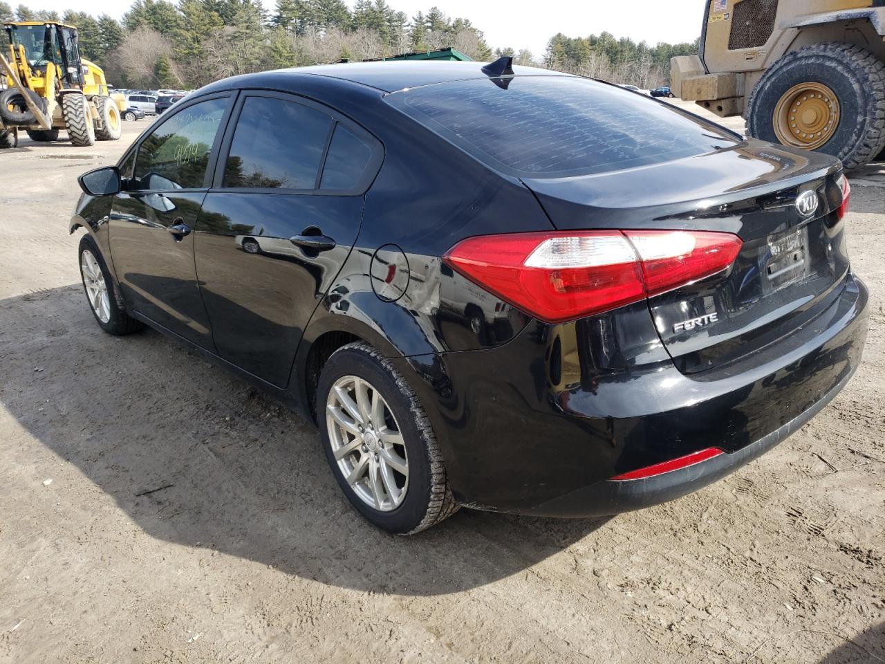 Photo 3 from auction – 2014 KIA FORTE LX with VIN KNAFK4A64E5057727