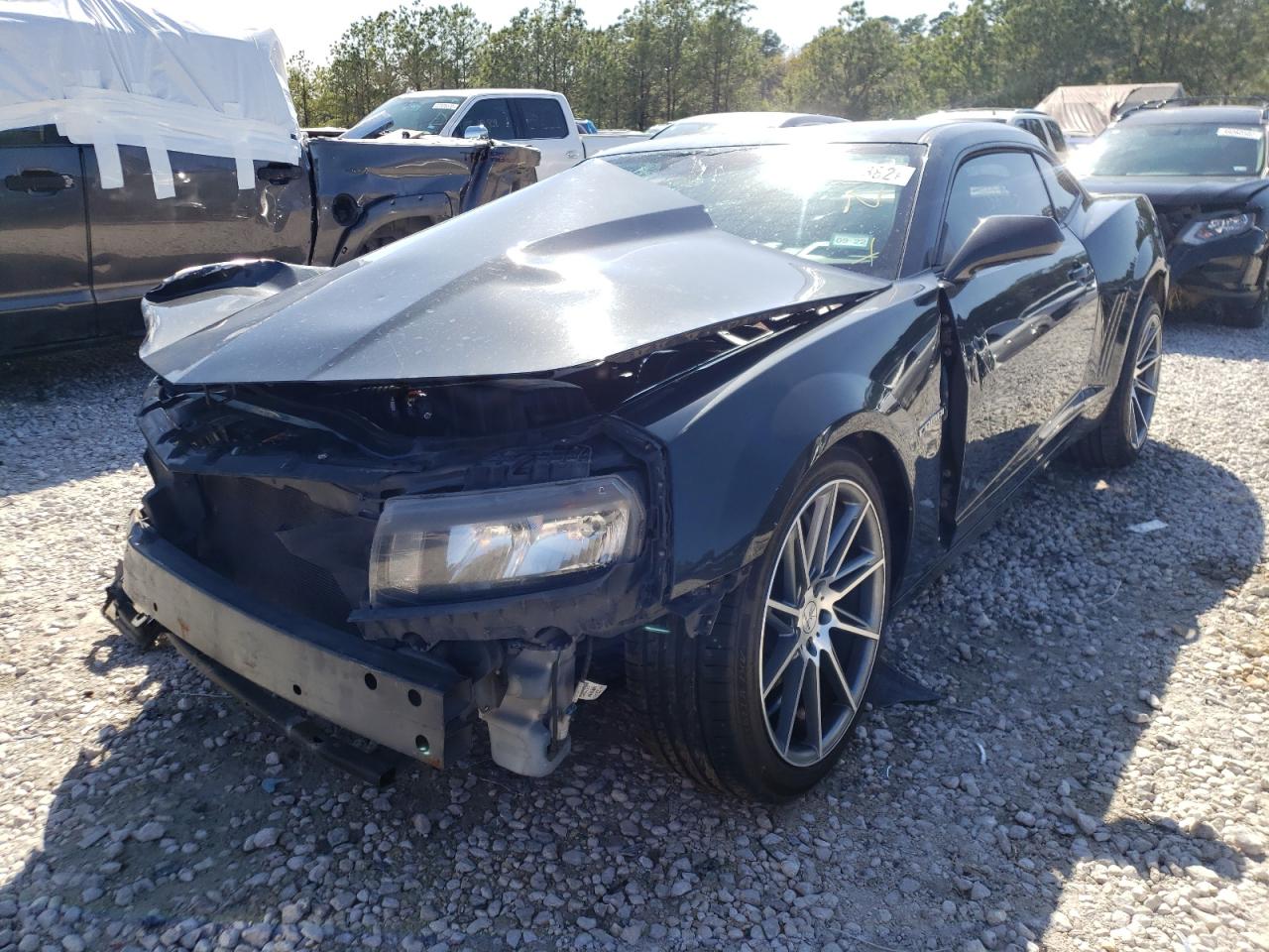 Photo 2 from auction – 2015 CHEVROLET CAMARO LS with VIN 2G1FB1E38F9303399