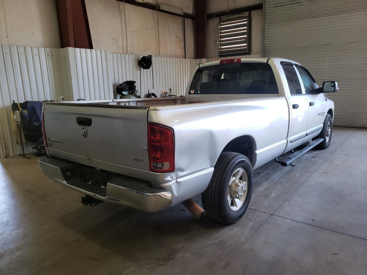 صورة رقم 4 من المزاد - 2005 DODGE RAM 3500 S مع VIN 3D7LR38C55G866983