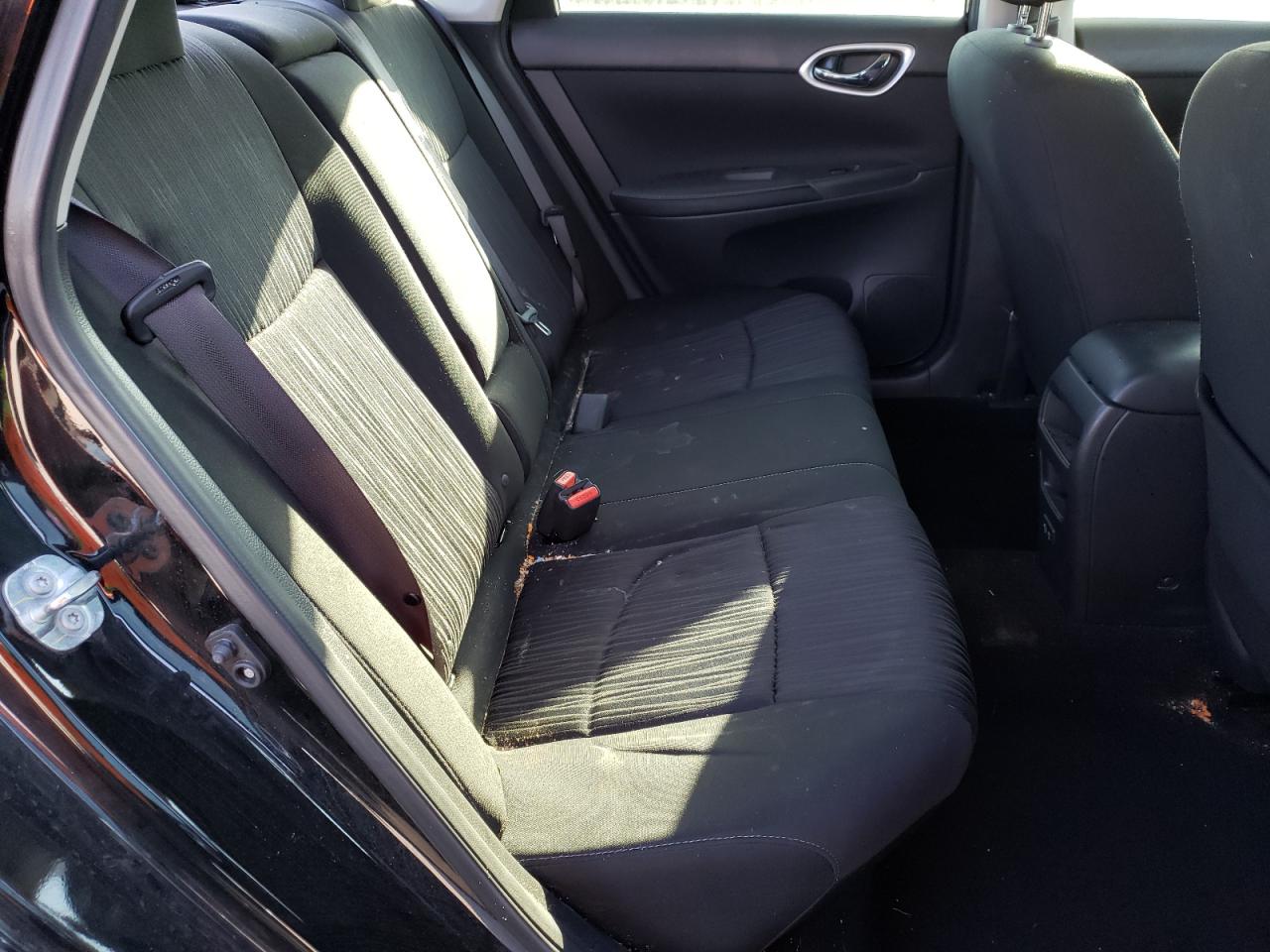 Photo 6 from auction – 2019 NISSAN SENTRA S with VIN 3N1AB7AP1KY358352