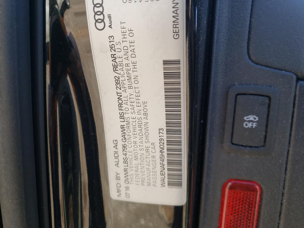 Photo 10 from auction – 2017 AUDI A4 PREMIUM with VIN WAUENAF45HN029173