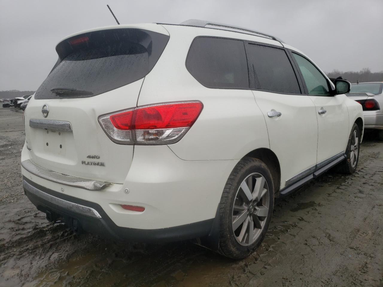 Photo 4 from auction – 2015 NISSAN PATHFINDER with VIN 5N1AR2MM1FC610270