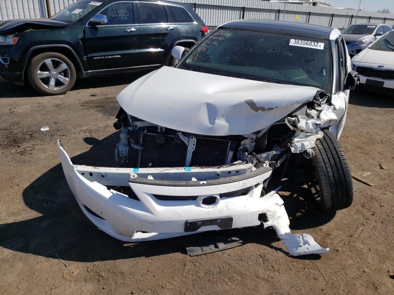 Zdjęcie 9 z aukcji – 2012 TOYOTA SCION TC z VIN JTKJF5C75C3044290
