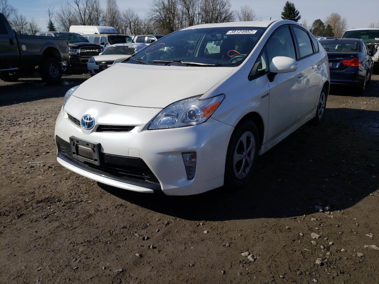 Photo 2 from auction – 2013 TOYOTA PRIUS with VIN JTDKN3DU5D5590861