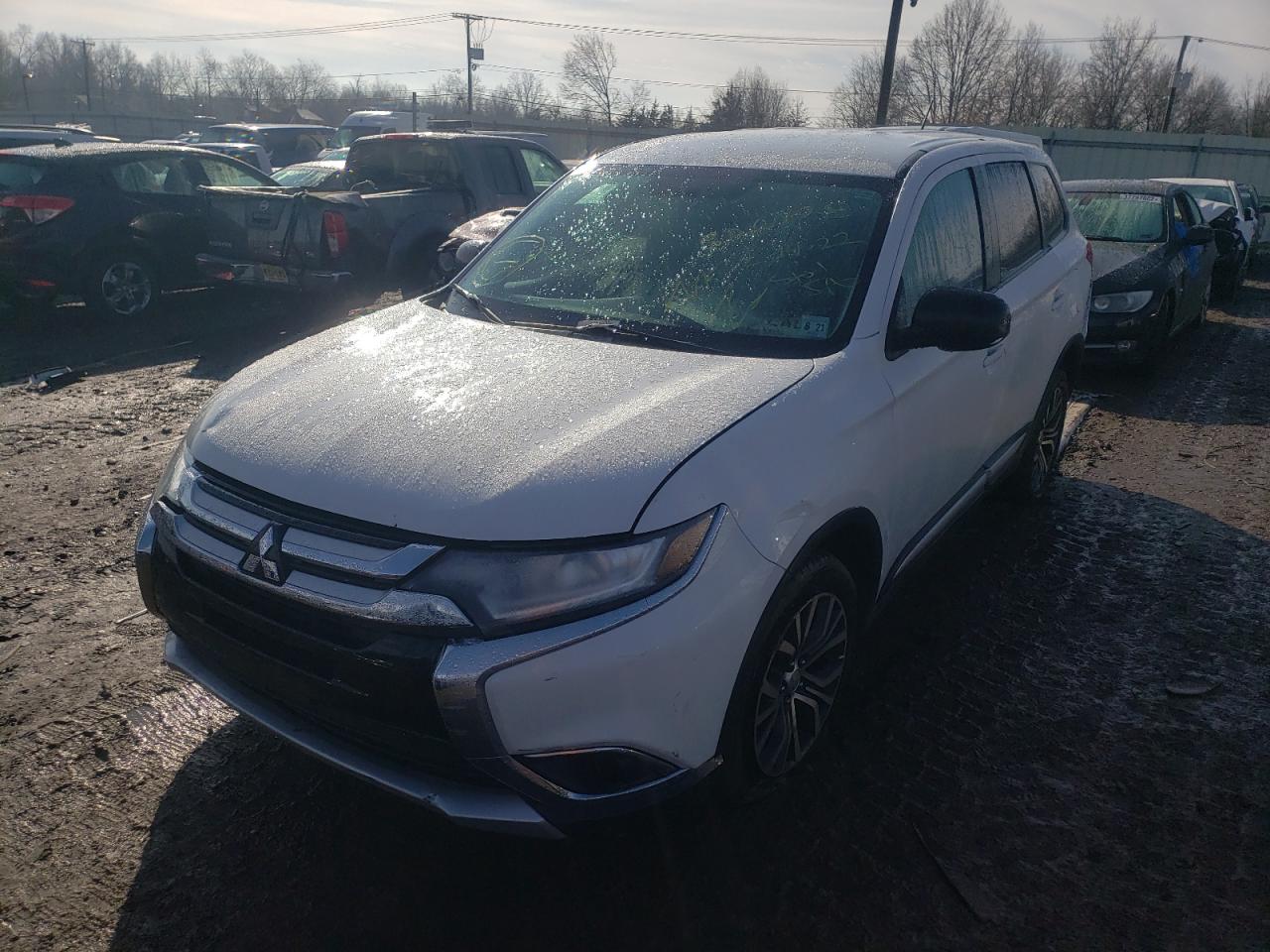 Photo 2 from auction – 2016 MITSUBISHI OUTLANDER with VIN JA4AZ3A33GZ060259