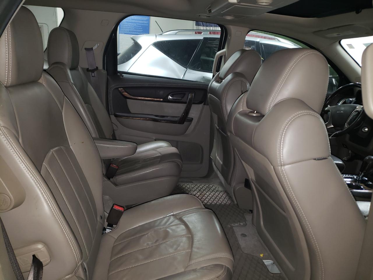 Photo 6 from auction – 2013 GMC ACADIA DEN with VIN 1GKKVTKD4DJ166019