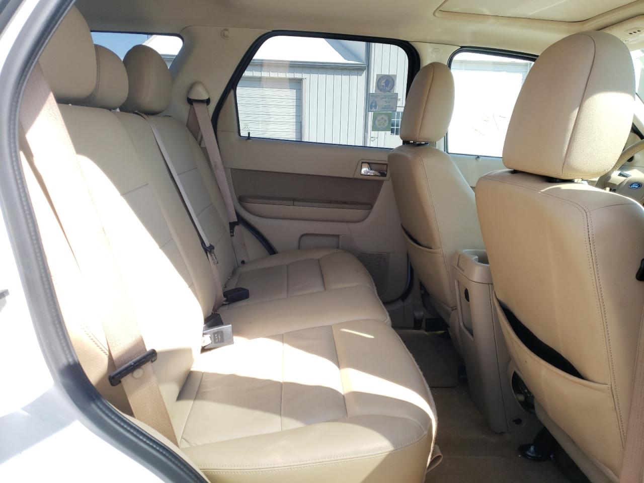Photo 6 from auction – 2012 FORD ESCAPE LIM with VIN 1FMCU0EG8CKC79161