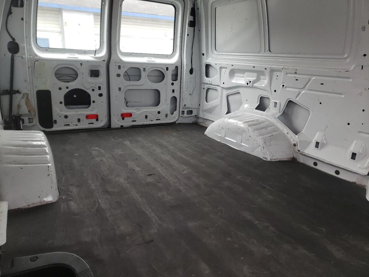 Photo 6 from auction – 2012 FORD ECONO with VIN 1FTNE1EW7CDB37007