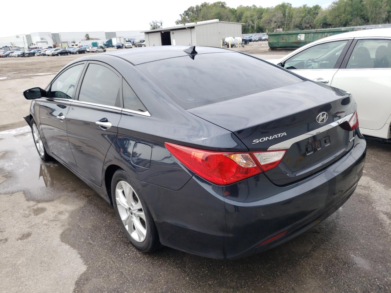 Photo 3 from auction – 2013 HYUNDAI SONATA SE with VIN 5NPEC4AC3DH663729