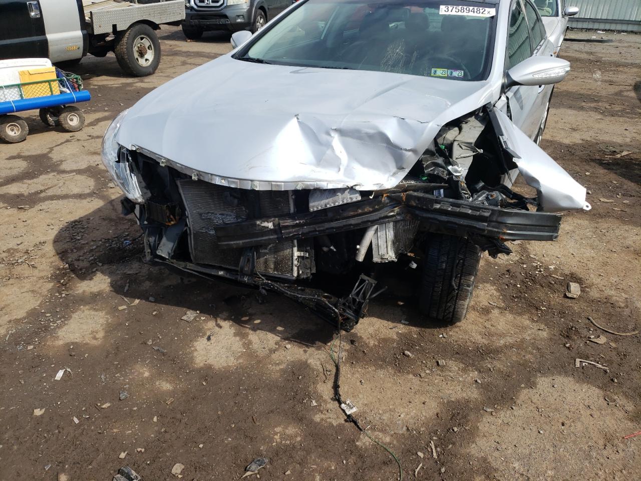 Photo 9 from auction – 2012 HYUNDAI SONATA SE with VIN 5NPEC4AB0CH385457