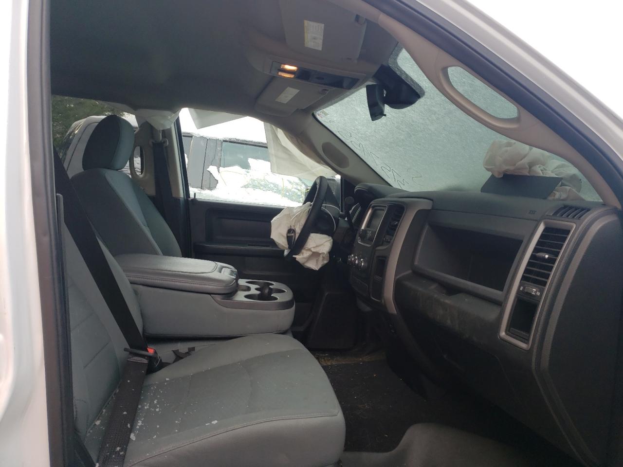 Photo 5 from auction – 2016 RAM 1500 ST with VIN 1C6RR7FT1GS142404