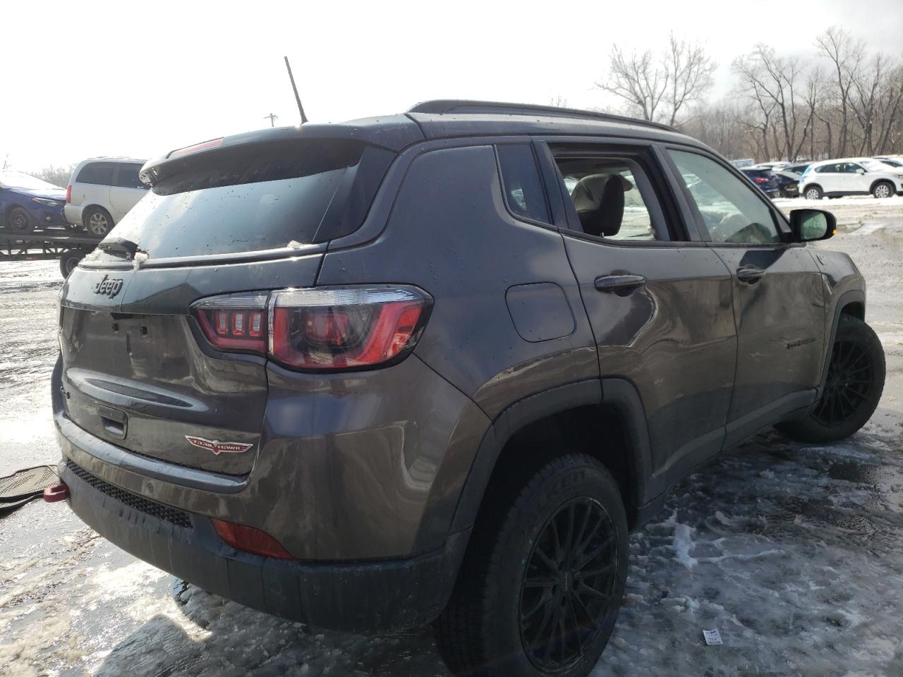 Photo 4 from auction – 2017 JEEP COMPASS TR with VIN 3C4NJDDB0HT607052