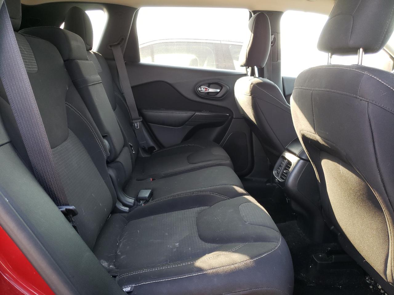 Photo 6 from auction – 2015 JEEP CHEROKEE L with VIN 1C4PJMCB3FW714615