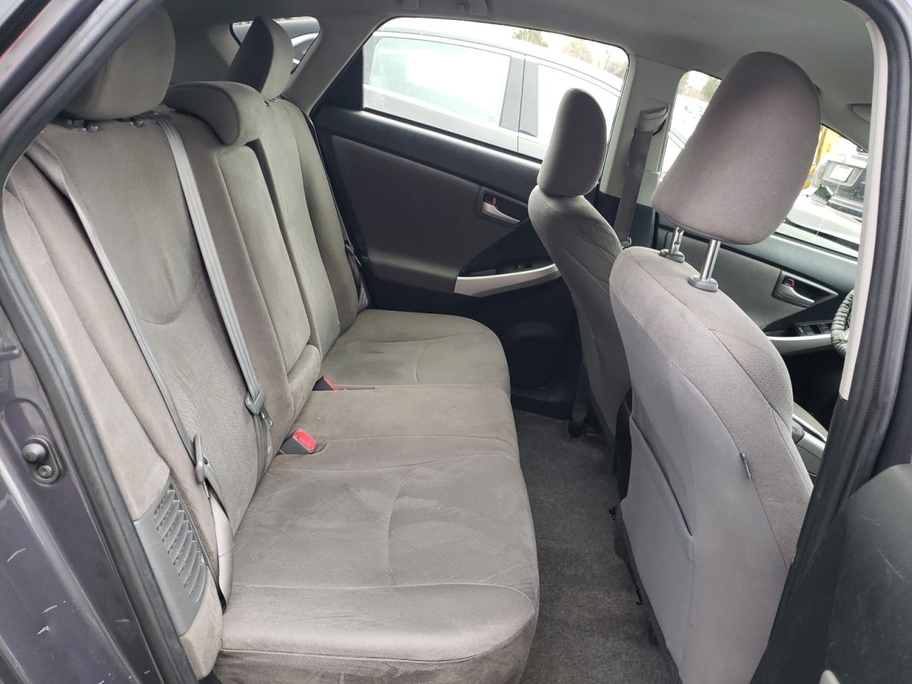 Photo 6 from auction – 2015 TOYOTA PRIUS with VIN JTDKN3DU1F1988742