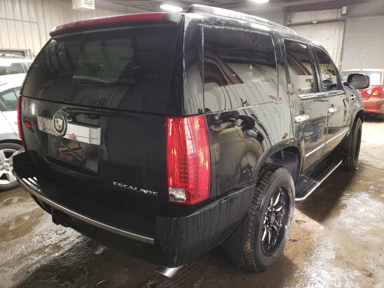Photo 4 from auction – 2007 CADILLAC ESCALADE L with VIN 1GYFK63897R406562