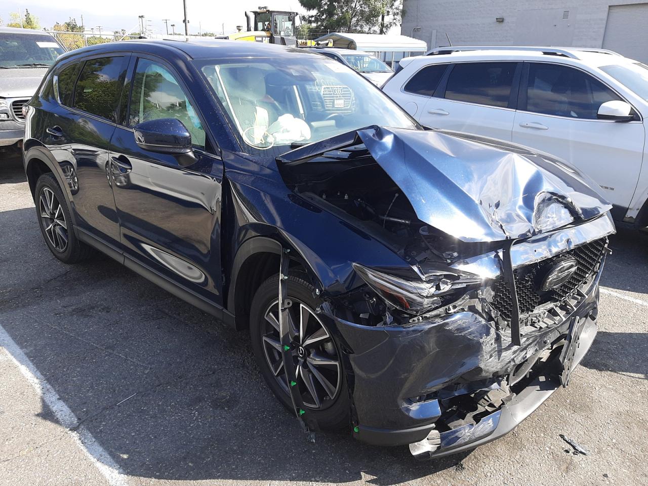 MAZDA CX-5 GRAND 2017 with VIN JM3KFADL8H0189906 - Photo from auction