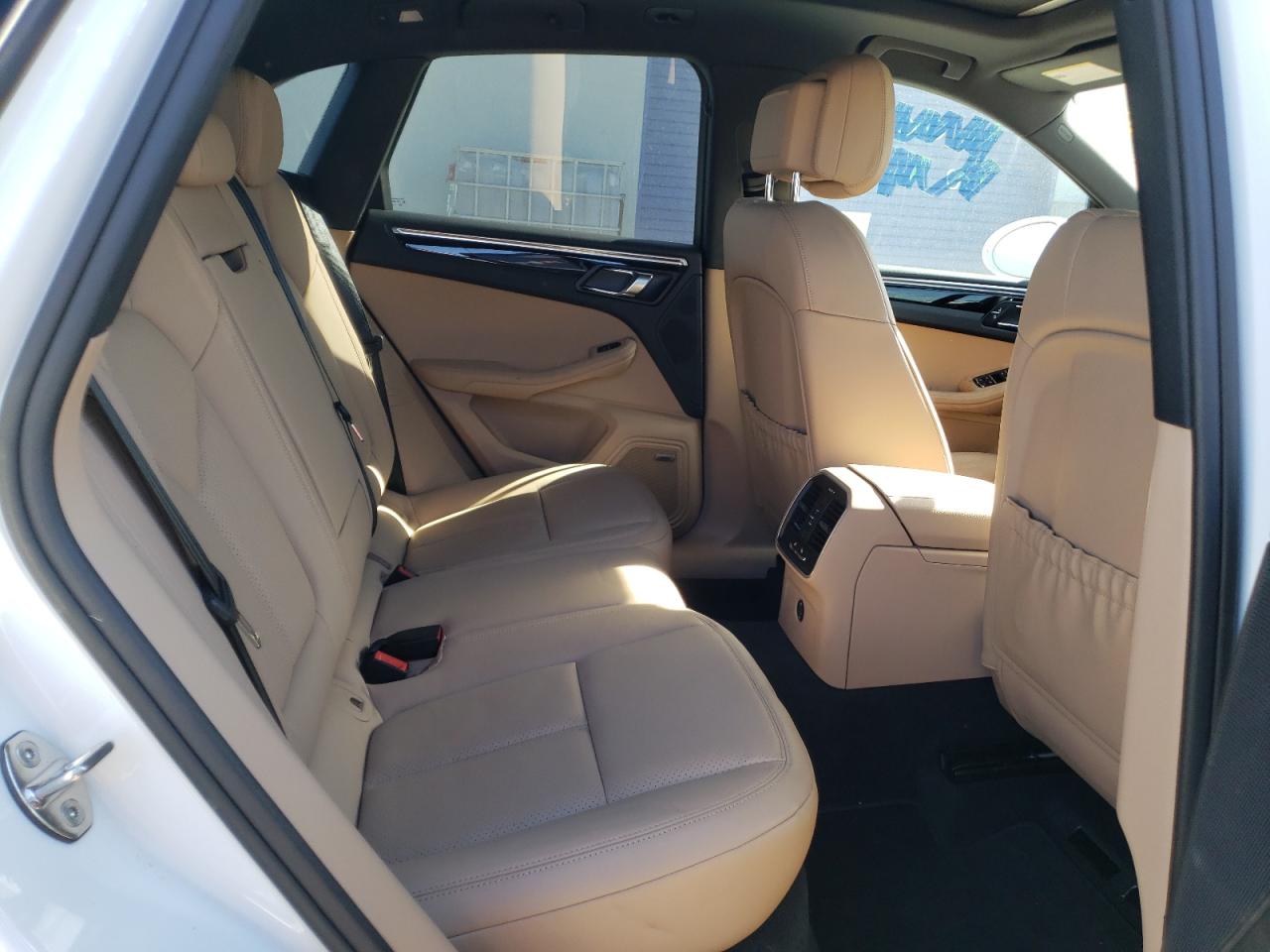 Photo 6 from auction – 2019 PORSCHE MACAN with VIN WP1AA2A55KLB03969