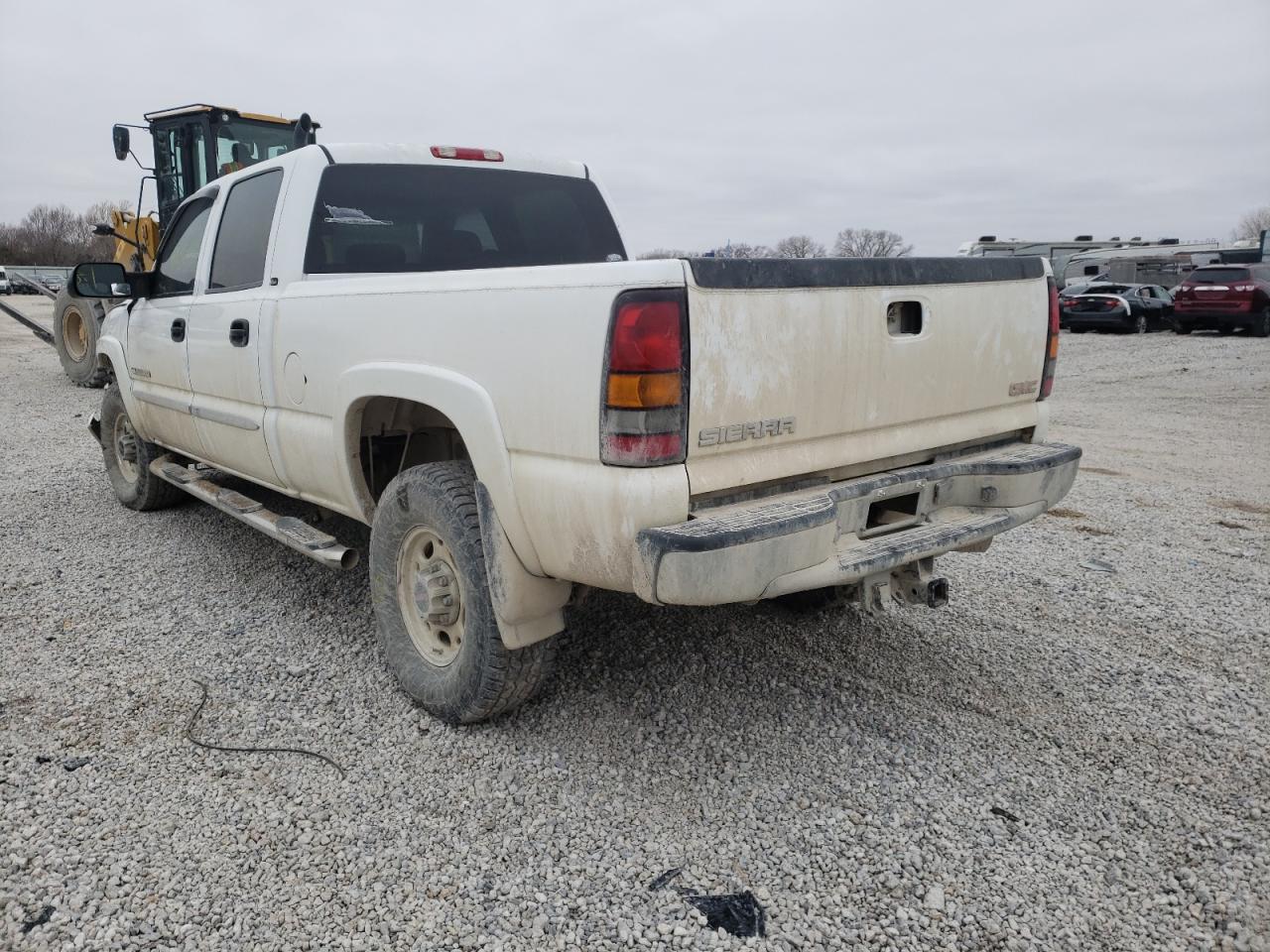 Photo 3 from auction – 2005 GMC SIERRA C25 with VIN 1GTHC23U25F849068
