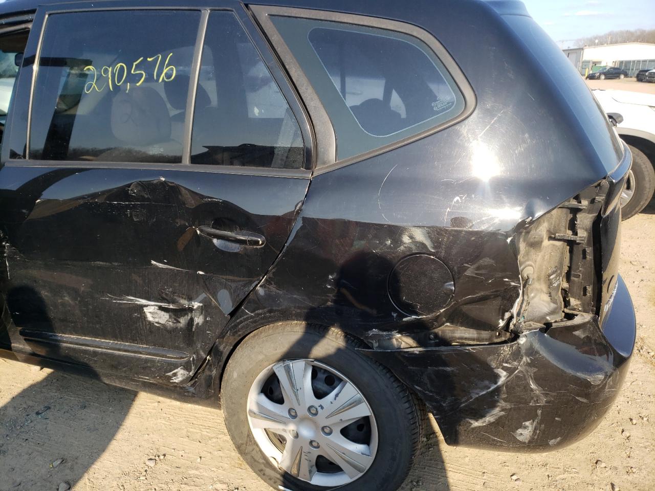 Photo 9 from auction – 2009 KIA RONDO BASE with VIN KNAFG528497238330