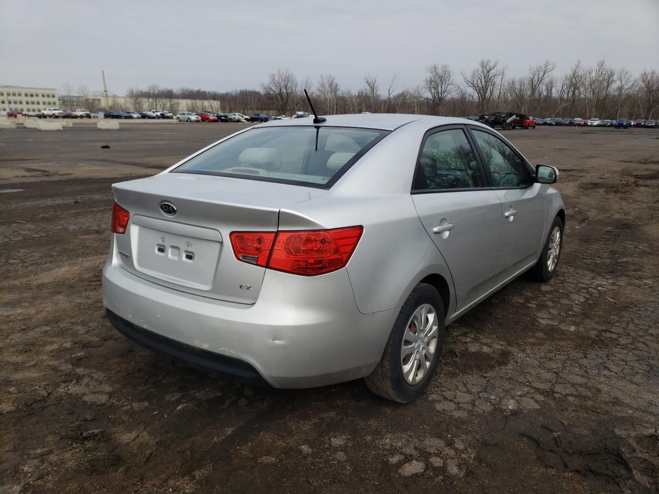 Photo 4 from auction – 2012 KIA FORTE EX with VIN KNAFU4A26C5585614