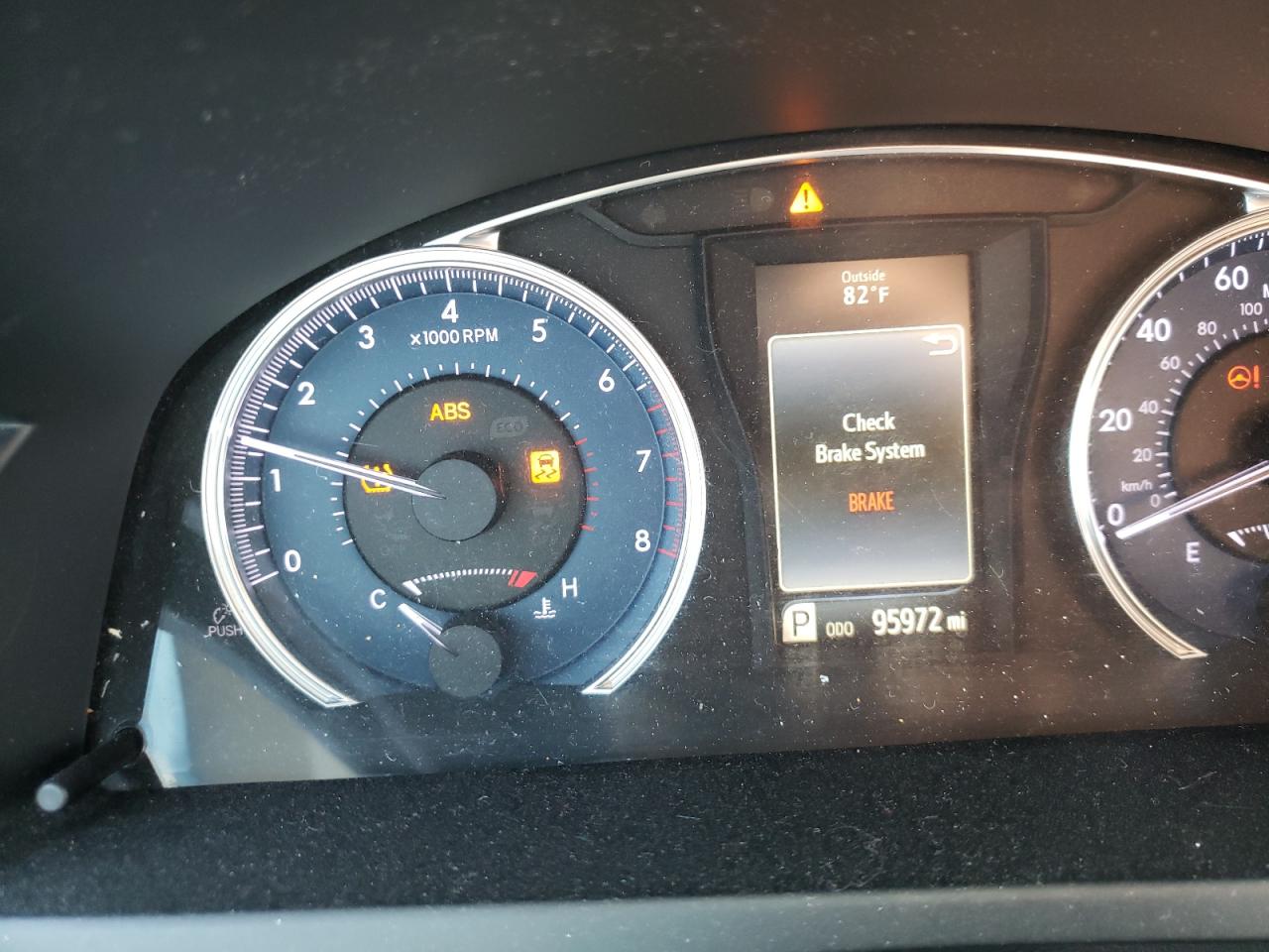 Photo 8 from auction – 2016 TOYOTA CAMRY LE with VIN 4T4BF1FK9GR581038