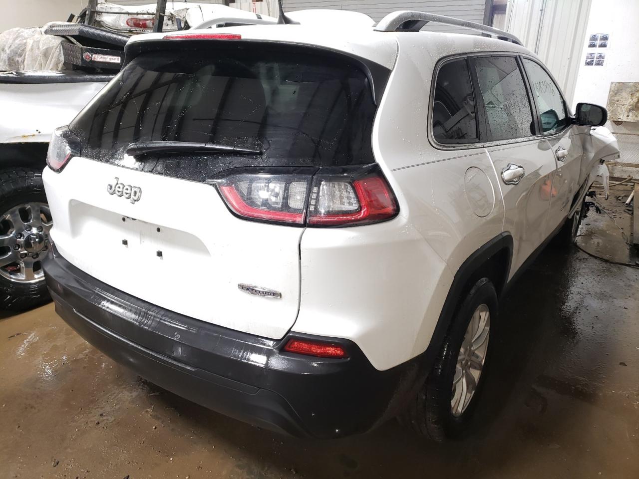 Photo 4 from auction – 2019 JEEP CHEROKEE L with VIN 1C4PJLCB9KD438683