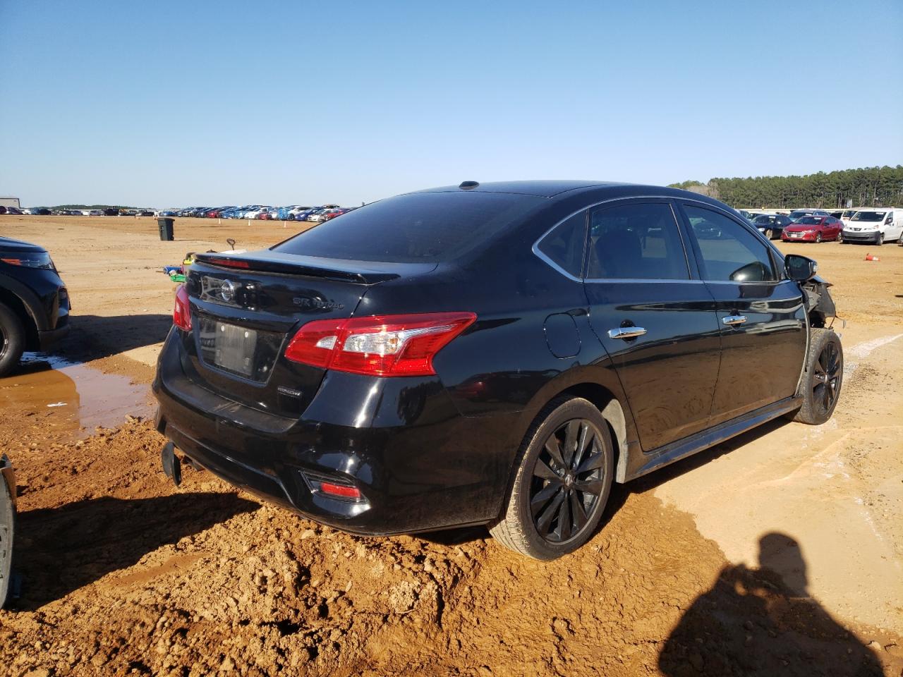 Photo 4 from auction – 2018 NISSAN SENTRA SR with VIN 3N1CB7AP5JY238514