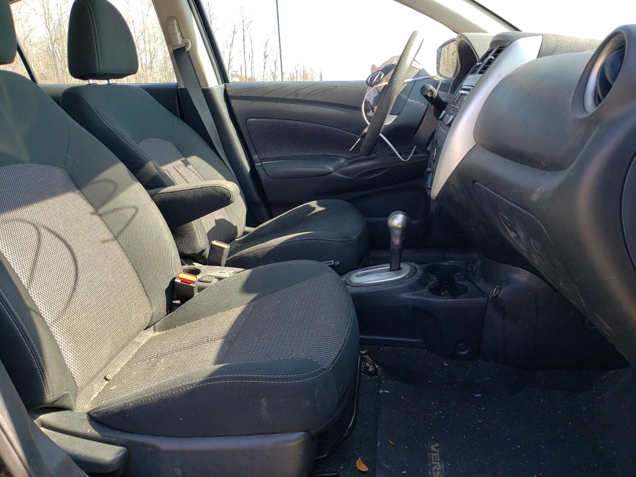 Photo 5 from auction – 2017 NISSAN VERSA S with VIN 3N1CN7AP6HL889889