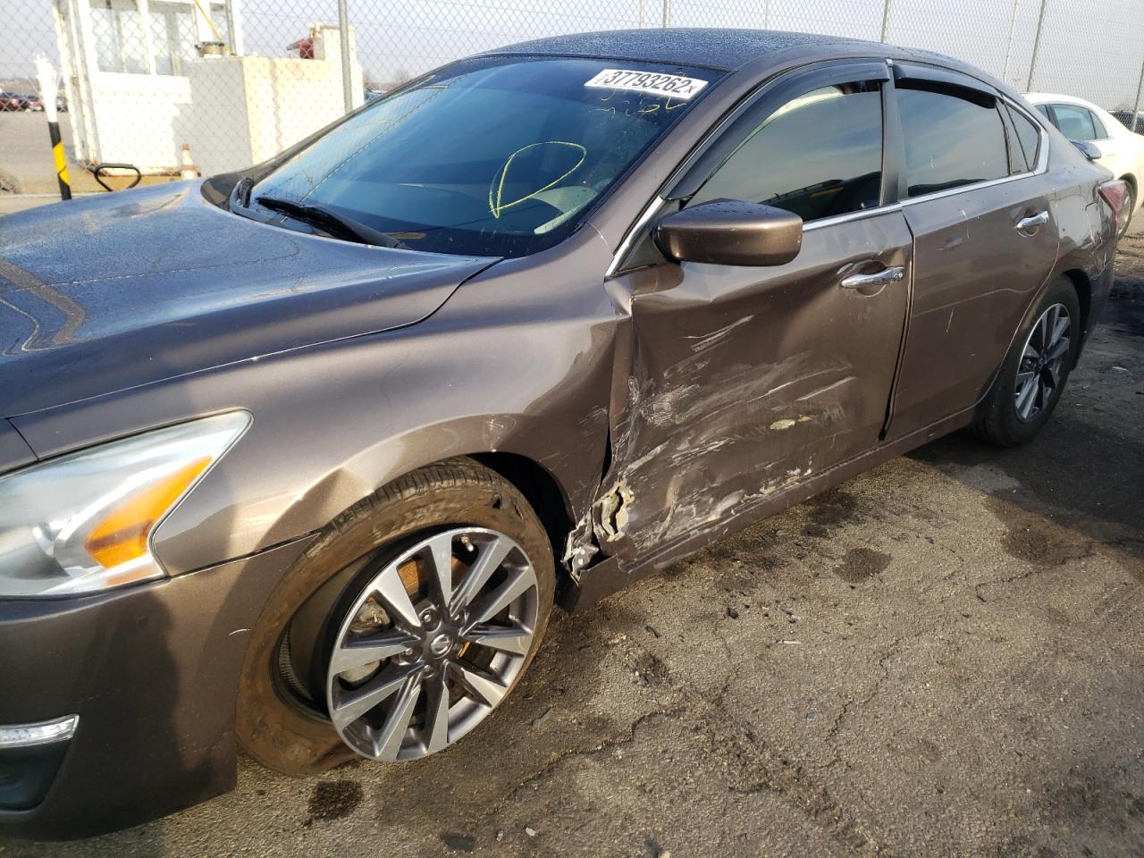 Photo 9 from auction – 2015 NISSAN ALTIMA 2.5 with VIN 1N4AL3AP1FN860127