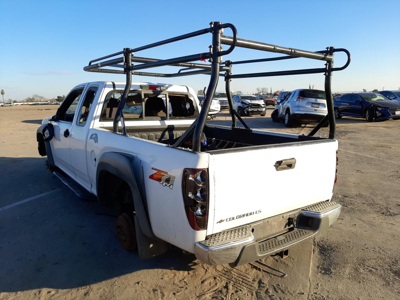 Photo 3 from auction – 2005 CHEVROLET COLORADO with VIN 1GCDT196X58222432