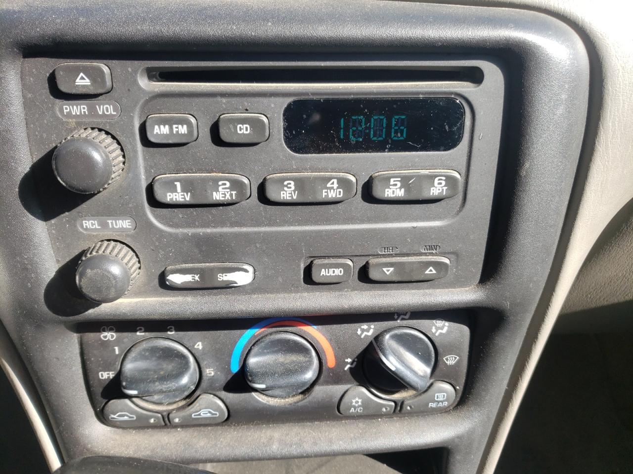 Photo 9 from auction – 2003 CHEVROLET MALIBU with VIN 1G1ND52J23M578331