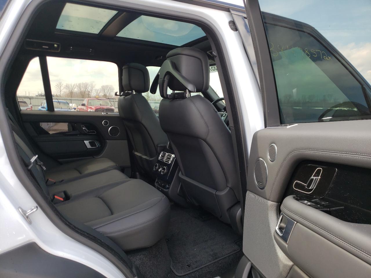Photo 6 from auction – 2019 LAND ROVER RANGE ROVE with VIN SALGS2RE8KA539247