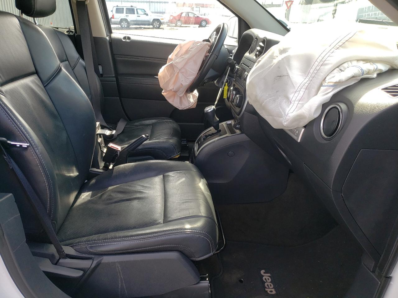 Photo 5 from auction – 2017 JEEP COMPASS LA with VIN 1C4NJDEB0HD109406
