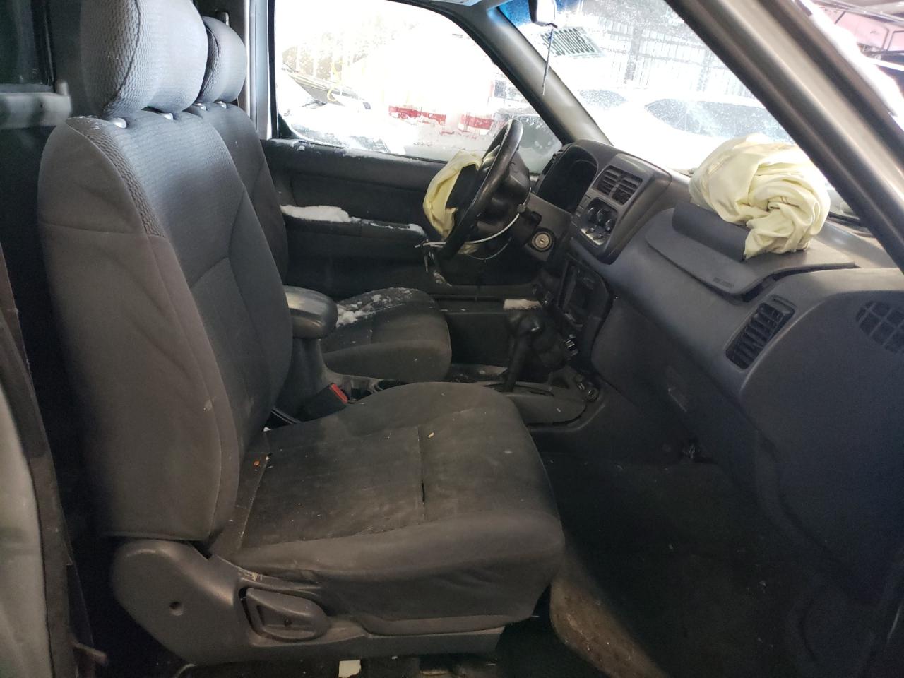 Photo 5 from auction – 2001 NISSAN FRONTIER K with VIN 1N6ED26Y41C386664