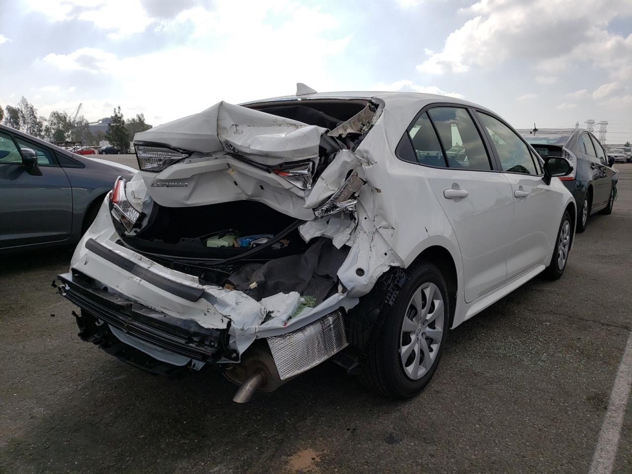 Photo 4 from auction – 2022 TOYOTA COROLLA LE with VIN JTDEPMAE6N3008726