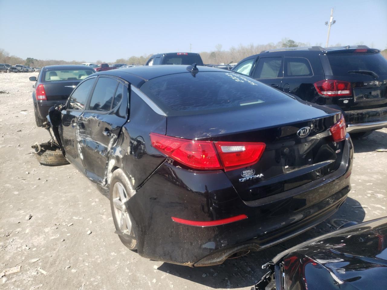Photo 3 from auction – 2015 KIA OPTIMA LX with VIN 5XXGM4A73FG445541