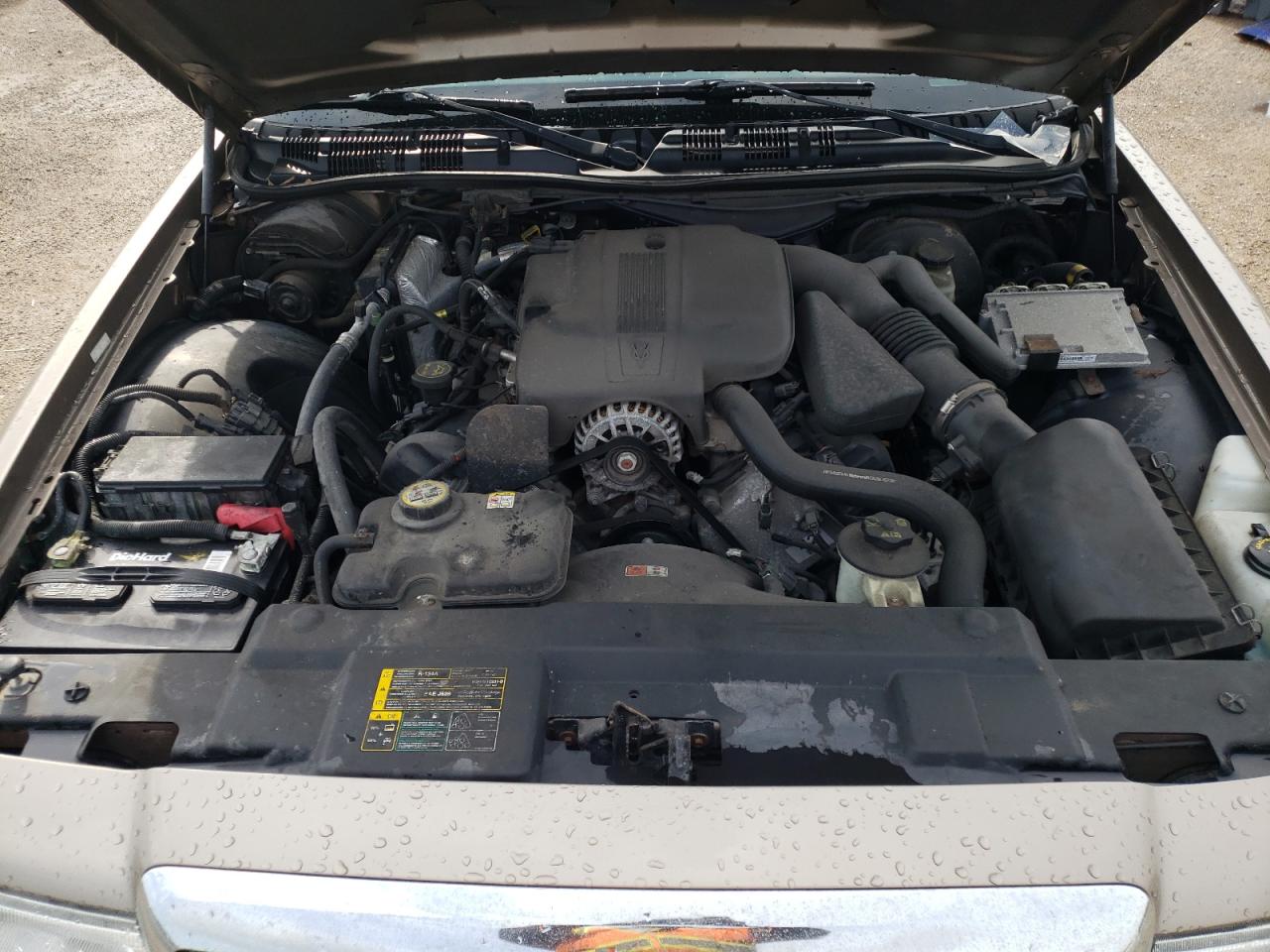 Photo 7 from auction – 2005 MERCURY GRAND MARQ with VIN 2MEFM75W95X660601
