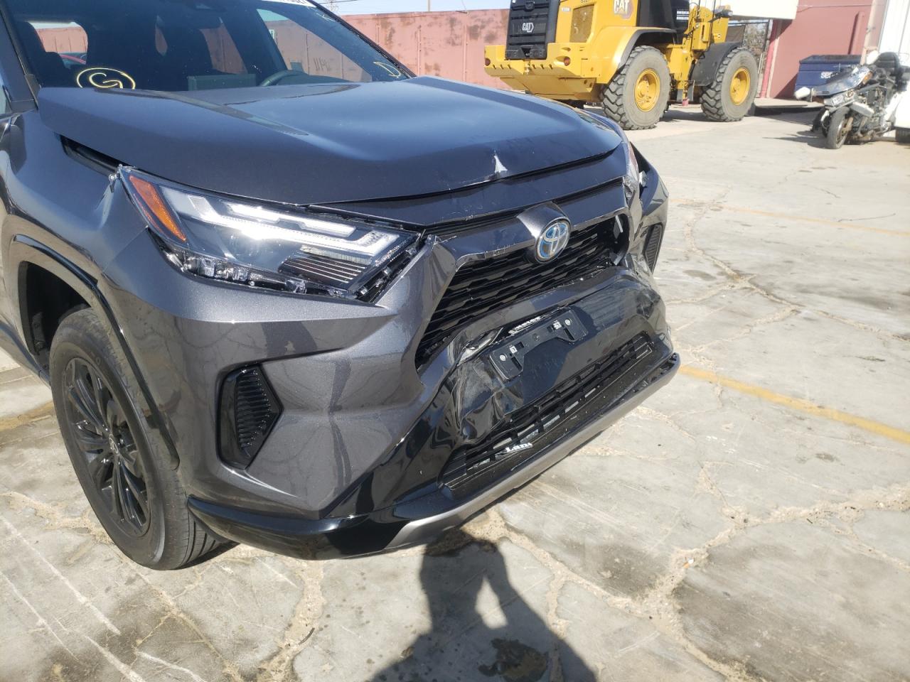 Photo 9 from auction – 2022 TOYOTA RAV4 with VIN 2T3T6RFV1NW029982