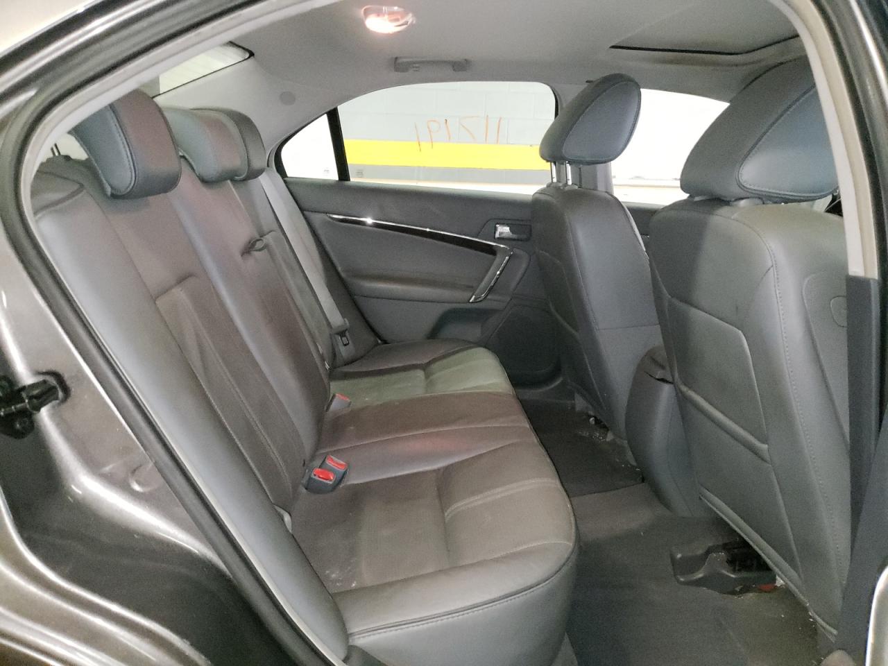 Photo 6 from auction – 2010 LINCOLN MKZ with VIN 3LNHL2GC5AR640384