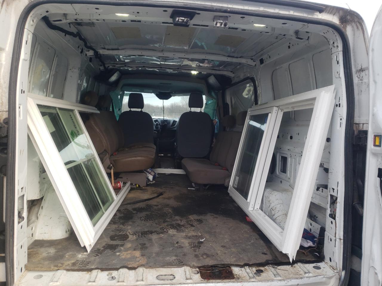 Photo 6 from auction – 2016 FORD TRANSIT T- with VIN 1FTYR1YM5GKA19583