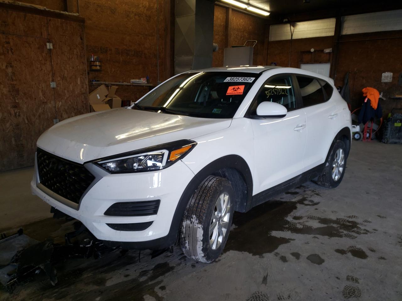 Photo 2 from auction – 2019 HYUNDAI TUCSON SE with VIN KM8J2CA41KU951235
